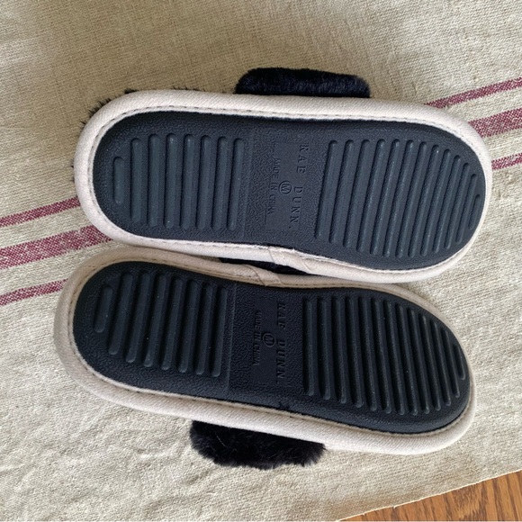 Rae Dunn Slippers Good Night Size Medium 8-9 - Picture 3 of 4